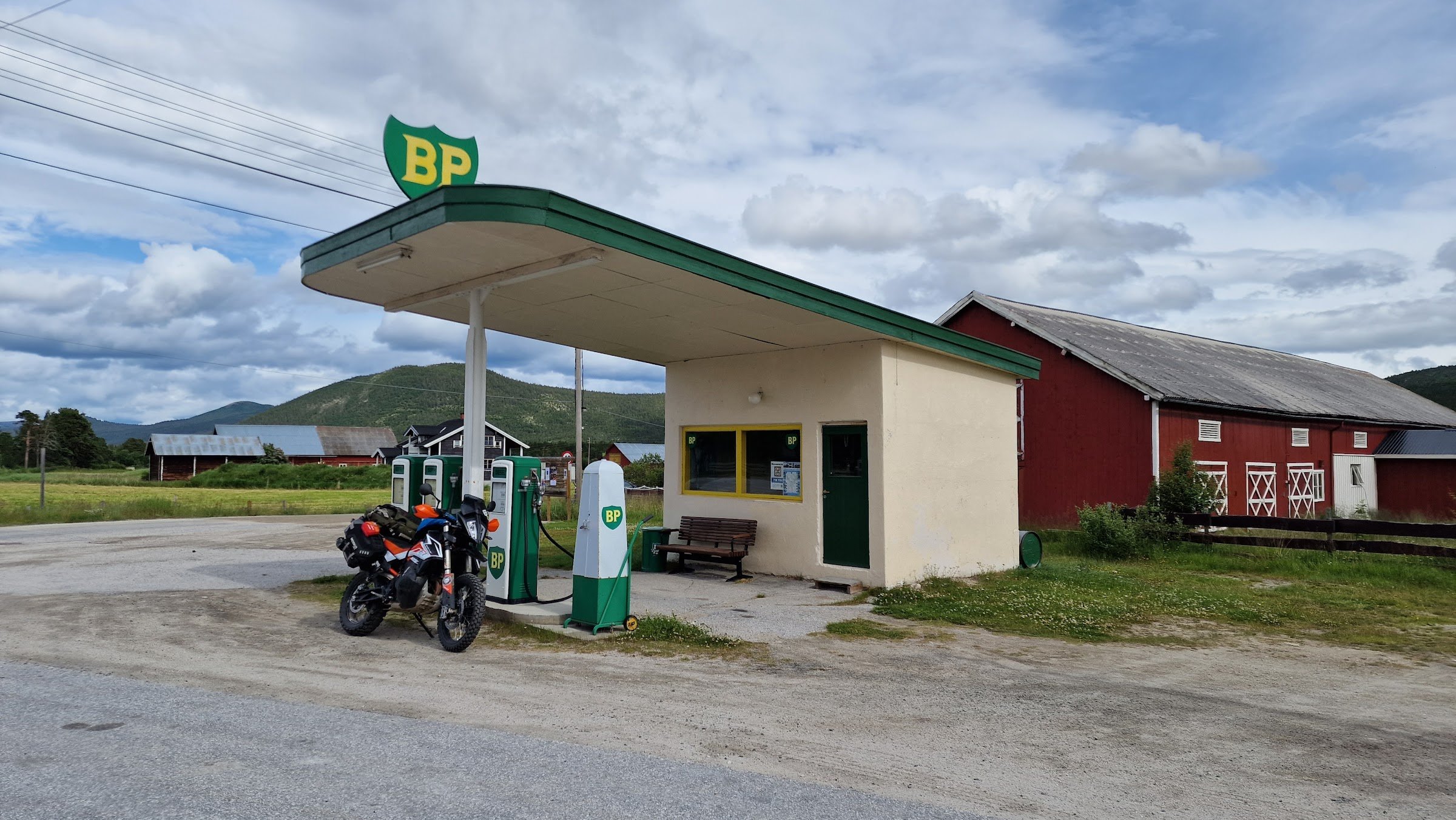 Grimsbu Turistsenter Motell og Camp